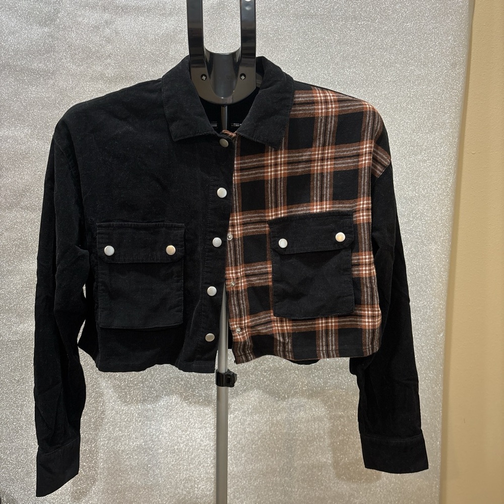 Forever 21 Black and Brown Plaid Crop Top